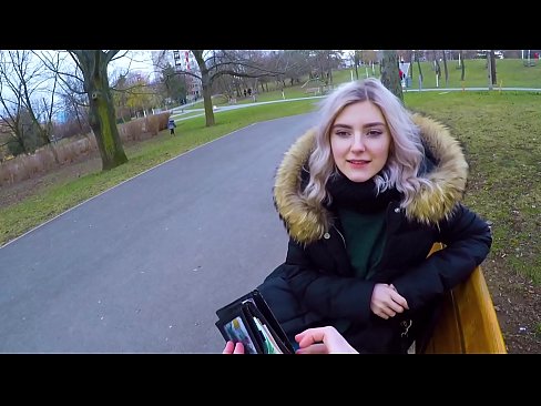 ❤️ Swallows ib tug neeg txawv lub kub cum rau nyiaj - blowjob nyob rau hauv lub tiaj ua si los ntawm Eva Elfie ❤  Porn video  ntawm peb  ❌ Ib